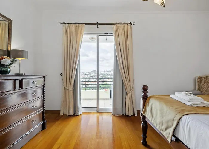 Lucente By Homie Villa